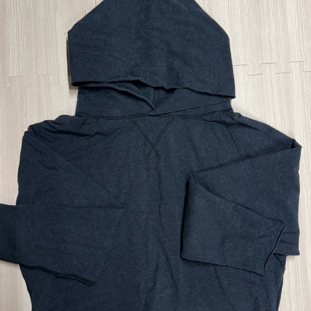 Women’s Lululemon Cropped Hoodie in Charcoal Grey